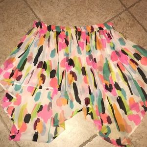 Feminine swim suit coverup